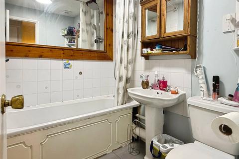 undefined, Halleys Way, Houghton Regis, Dunstable