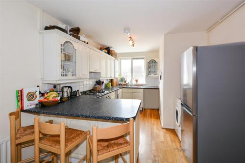 3 bedroom maisonette for sale, William Rathbone House, Florida Street, London