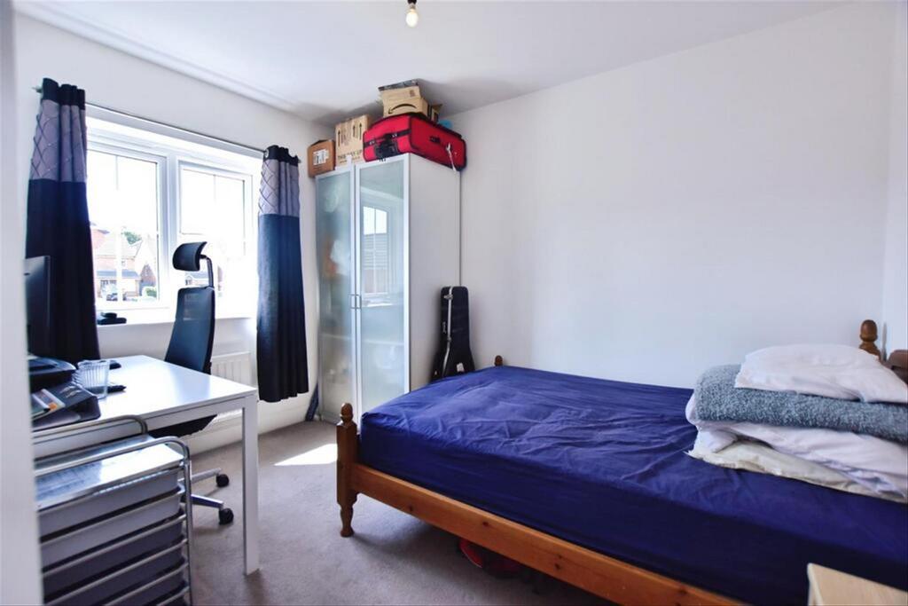 Eagle Close Bedroom