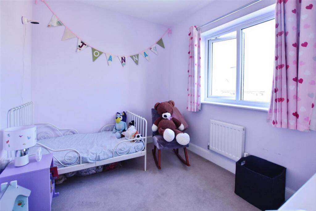 Eagle Close Bedroom