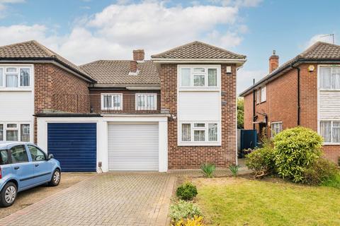 3 bedroom semi-detached house for sale, Beresford Gardens, Hounslow TW4