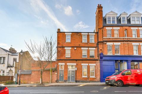 undefined, Tottenham Lane, Crouch End, London, N8