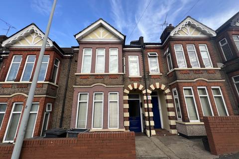 undefined, High Town Road, Luton LU2