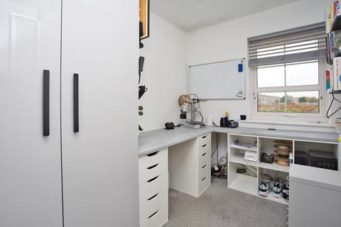 3 bedroom terraced house for sale, Goldcrest Row, Whitfield, Kent, CT16