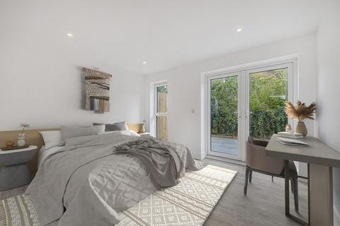 2 bedroom semi-detached house for sale, Pavilion Road, Worthing BN14