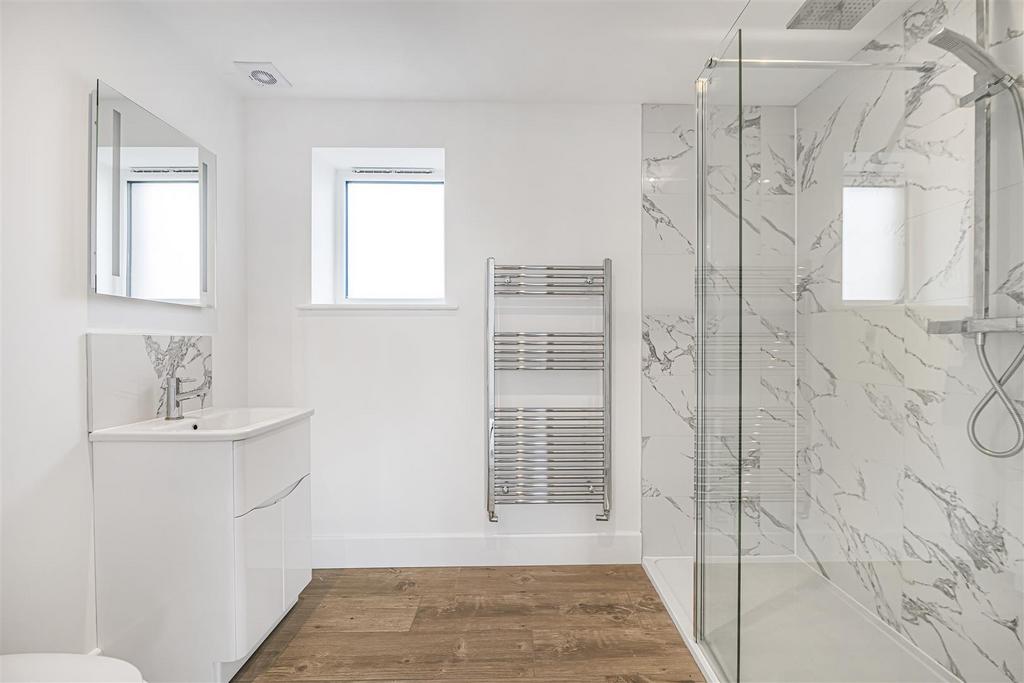 Shower room.JPG