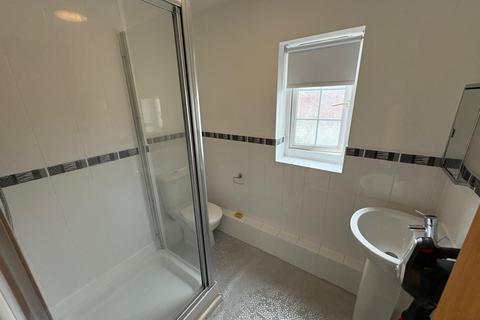2 bedroom apartment for sale, Fletcher Court, Radcliffe