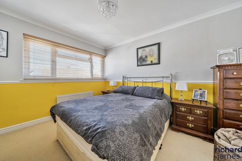 4 bedroom semi-detached house for sale, Boness Road, Wroughton, Swindon, SN4