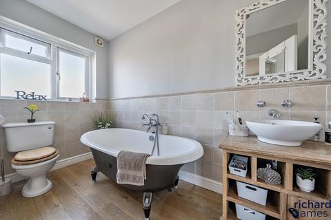 39 Boness Road, Wroughton, Swindon, SN4 9DY