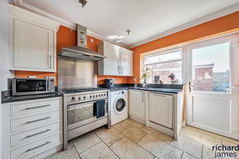 39 Boness Road, Wroughton, Swindon, SN4 9DY