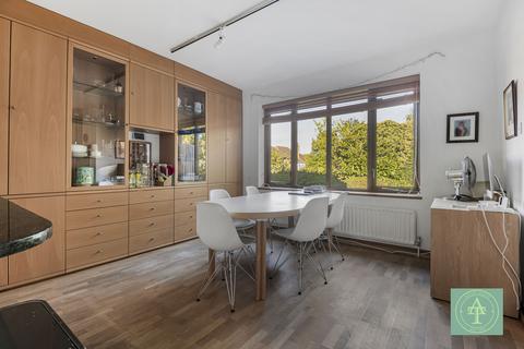 undefined, Gladeside, Winchmore Hill, London, N21