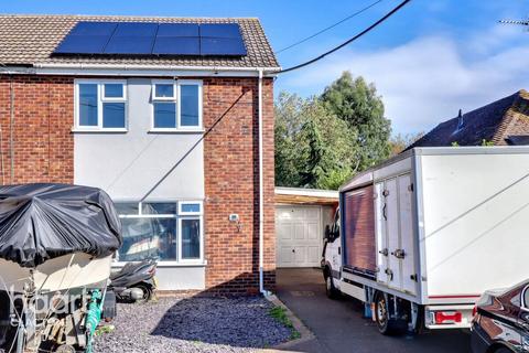 3 bedroom semi-detached house for sale, Weeley Road, Clacton-On-Sea