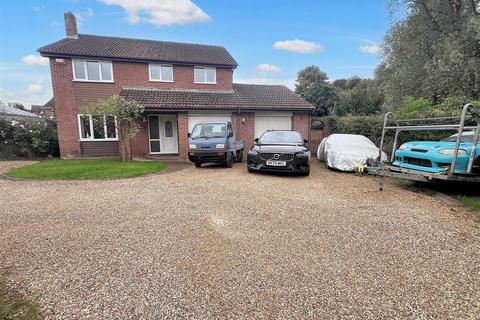 undefined, Dulverton Drive, Furzton MK4