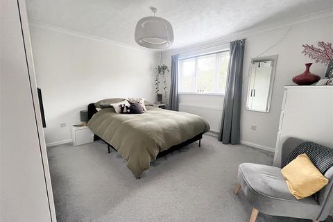undefined, Dulverton Drive, Furzton MK4