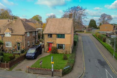 America Lane, Haywards Heath, RH16