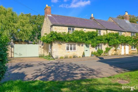 4 bedroom cottage for sale, Market Overton