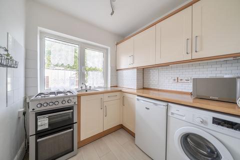 2 bedroom apartment for sale, Morena Street, London