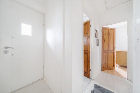 2 bedroom apartment for sale, Morena Street, London