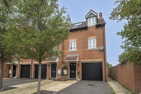 undefined, Corbetts Way, Thame