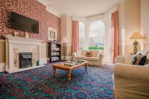 Guest house for sale, Esplanade Gardens, Scarborough, YO11