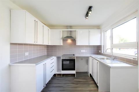 4 bedroom terraced house to rent, Abbey Place, Cambridge CB25