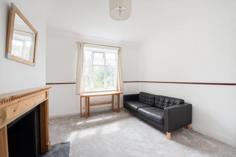 2 bedroom apartment to rent, Belsize Grove, London, NW3