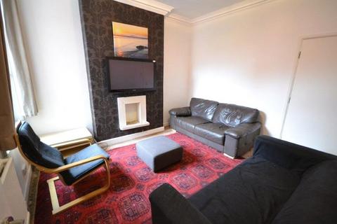 4 bedroom terraced house to rent, Chaucer Street, Leicester