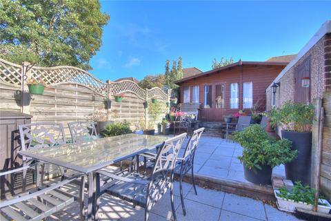 3 bedroom semi-detached house for sale, The Furrows, Uxbridge UB9