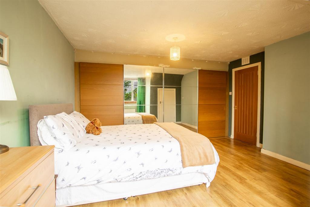 Bedroom.one-1.jpg