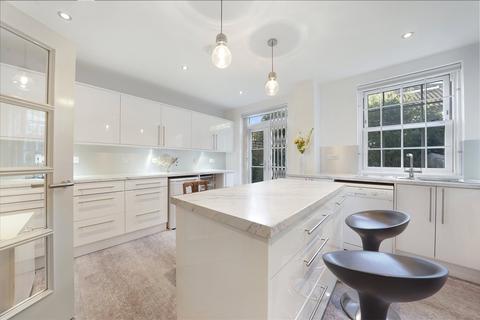 undefined, Sussex Gardens, London, N6