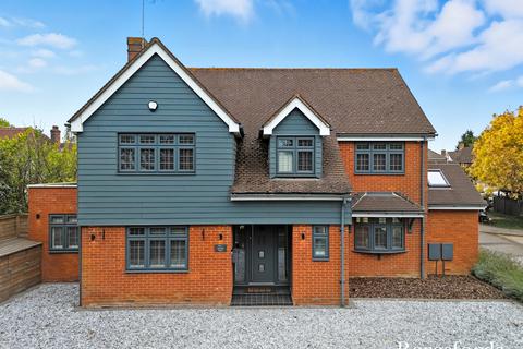 undefined, Warwick Place, Brentwood, CM14
