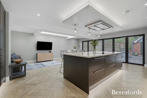 undefined, Warwick Place, Brentwood, CM14