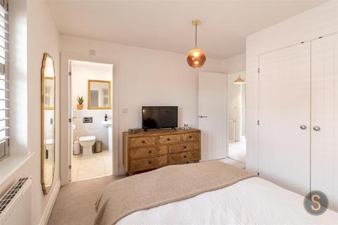 undefined, Vaisey Close, Tring