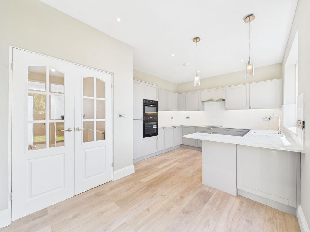 Dining/Kitchen