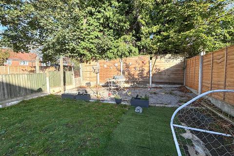 4 bedroom terraced house for sale, Wrenbury Crescent, Adswood