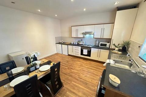 6 bedroom house to rent, Autumn Street, Leeds LS6