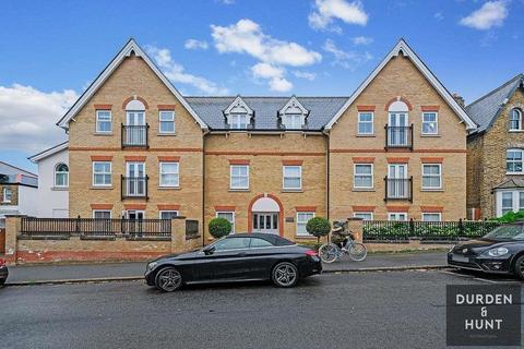 2 bedroom apartment for sale, Queens Road, Buckhurst Hill, IG9
