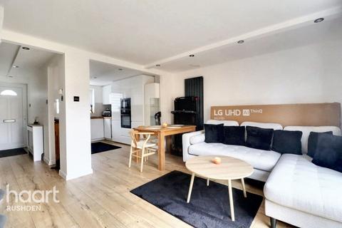 3 bedroom end of terrace house for sale, Sandringham Close, Wellingborough