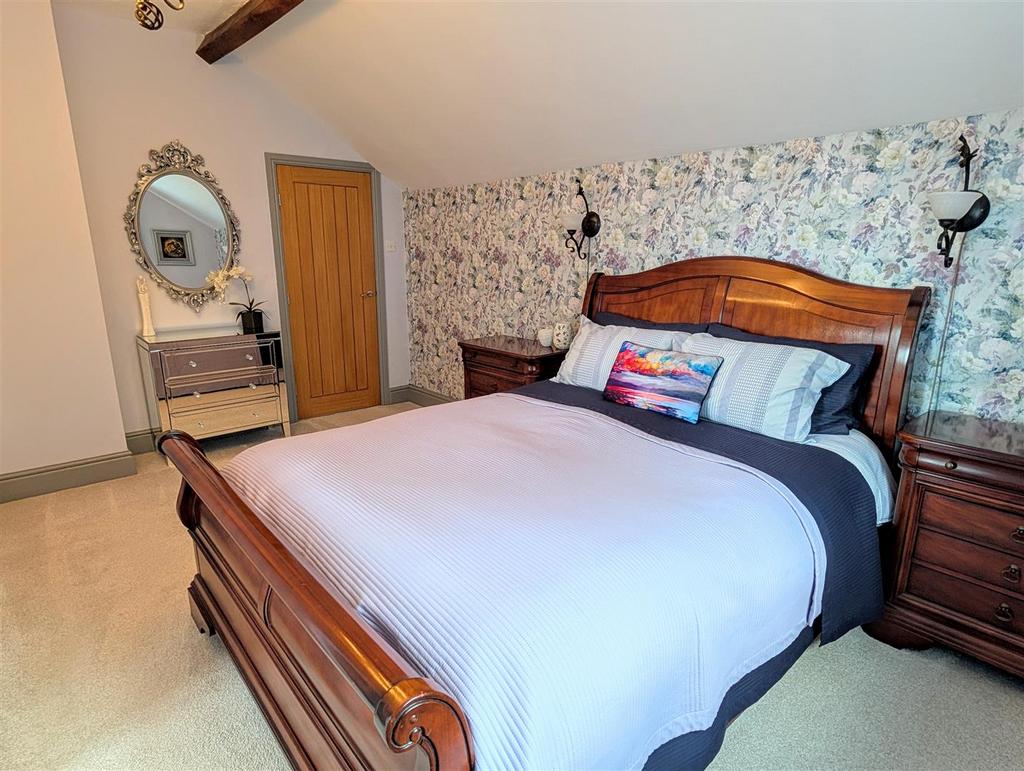 PXL 20251001 144736372.MP~2.jpg