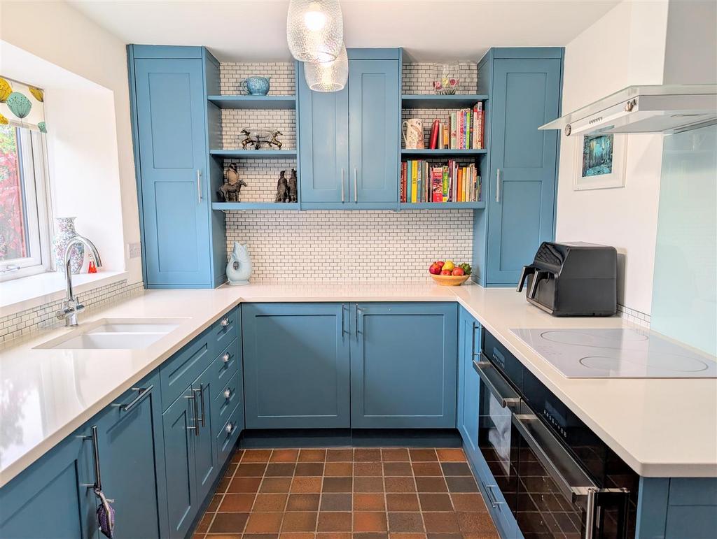 PXL 20251001 144857109.MP~2.jpg