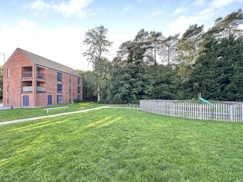 Communal Grounds