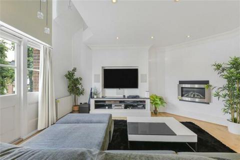 14 Adamson Road, London NW3
