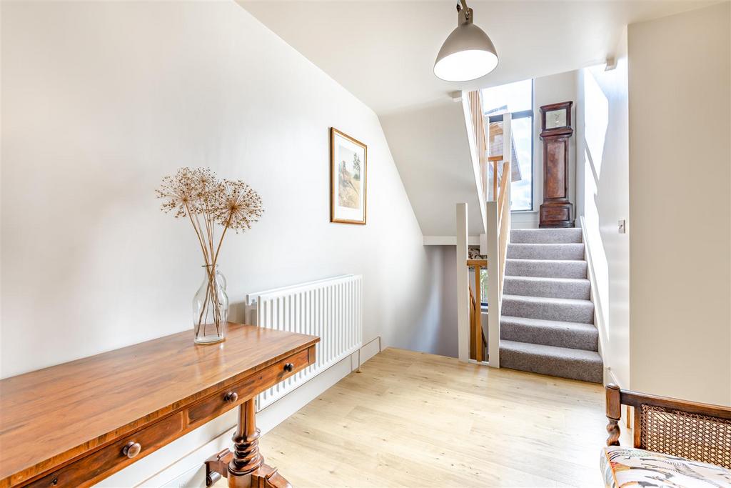 8663029-interior13.jpg
