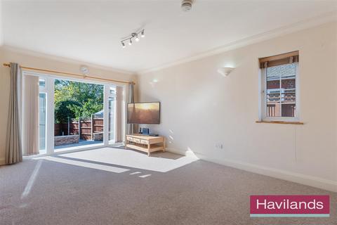 undefined, Oakwood Crescent, London