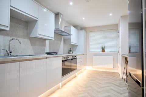 6 bedroom end of terrace house to rent, Norwich NR5