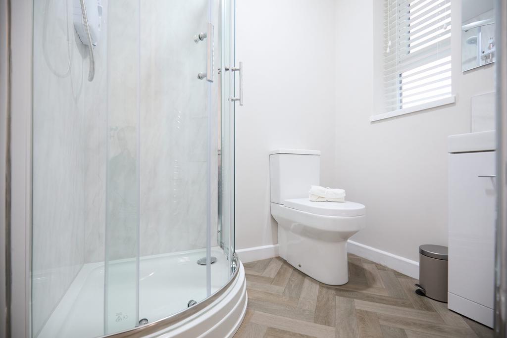 Shower Room 3
