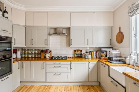 2 bedroom flat to rent, Lambrook Terrace, London, SW6