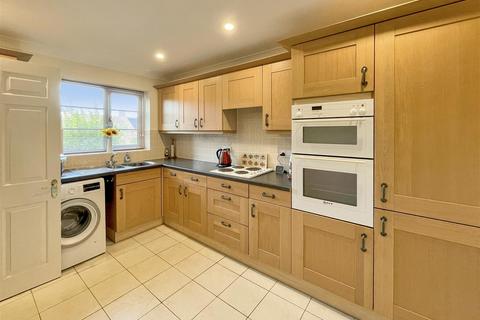 3 bedroom end of terrace house for sale, The Green, Stretton On Fosse