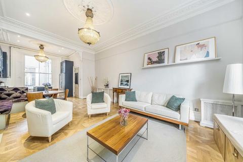 2 bedroom flat for sale, Linden Gardens, London W2