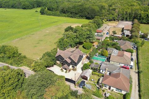 3 bedroom detached house for sale, Common Road, Bluebell Hill Village, Chatham